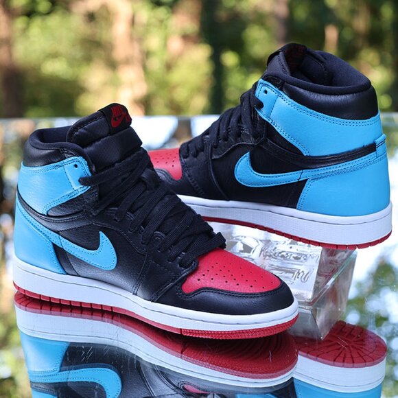 Jordan 1 Retro High OG UNC to Chicago - Picture 8 of 11